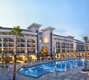 Hotel-Dobedan-pool