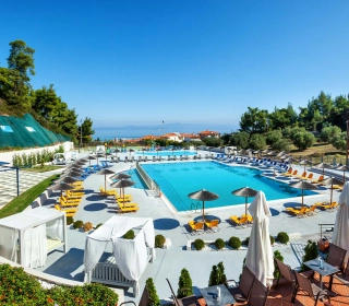 Hotel-Atrium-Greece-pool
