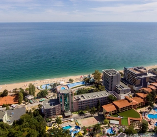 Hotel-Lila-bird-view
