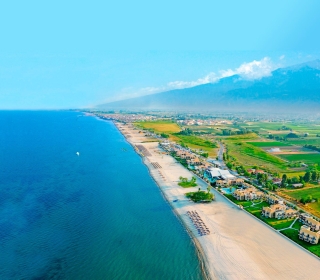 Хотел Mediterranean Village е разположен в Олимпийска Ривиера, Гърция. 